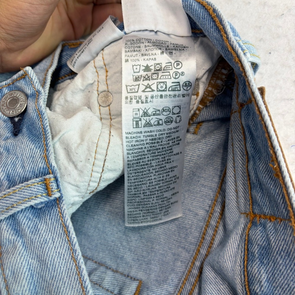 Levi's 501 CT Jeans Womens 24 Light Blue Distressed Frayed Hem - Picture 9 of 12